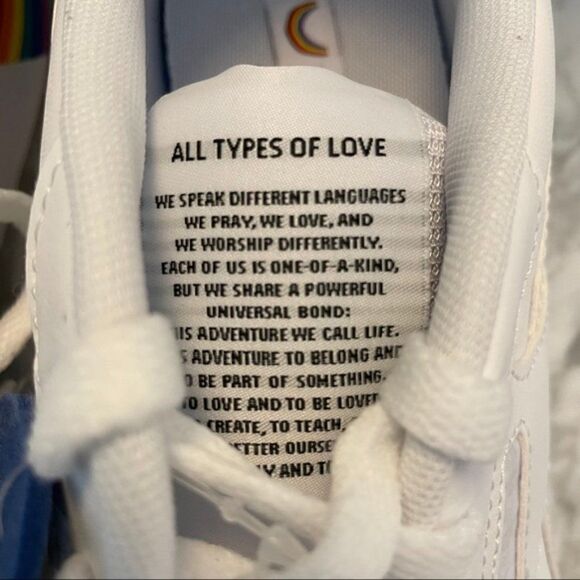 NWT - Reebok Classics Harman Run Pride Sneakers - Picture 6 of 7